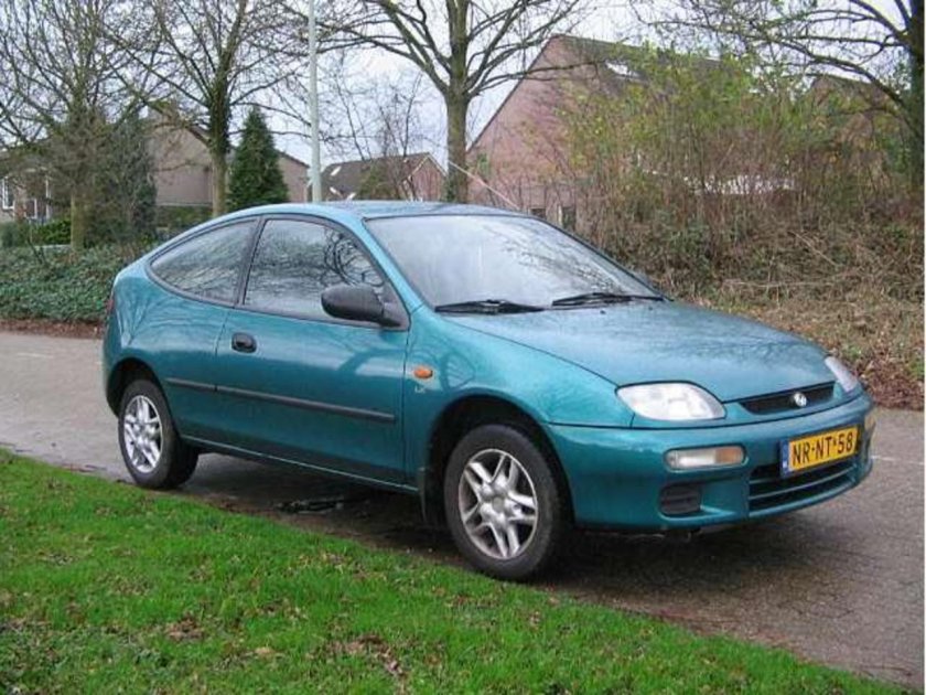 Мазда 323 купе