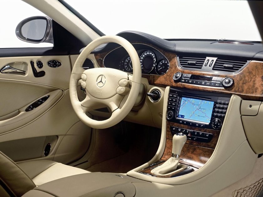 Mercedes Benz CLS 500 2005