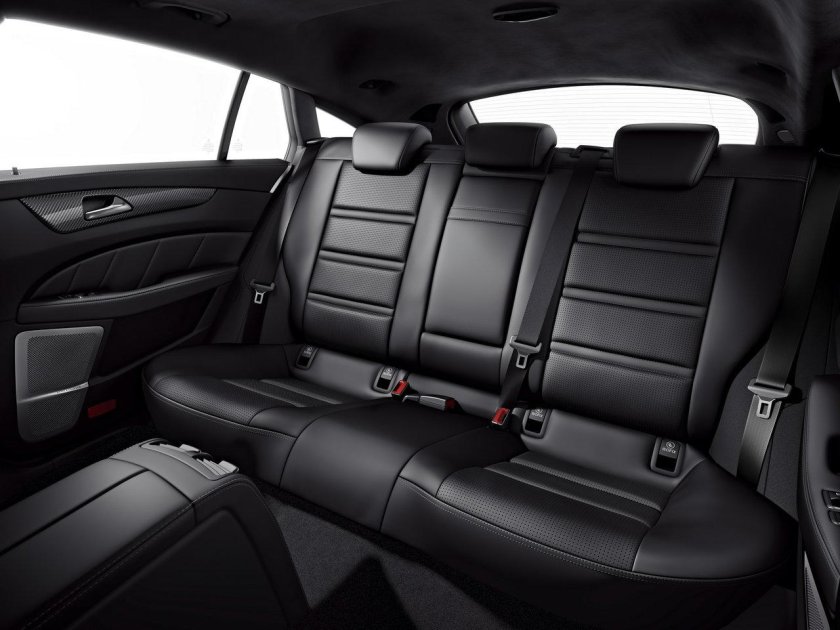 Mercedes CLS 63 AMG shooting Brake салон