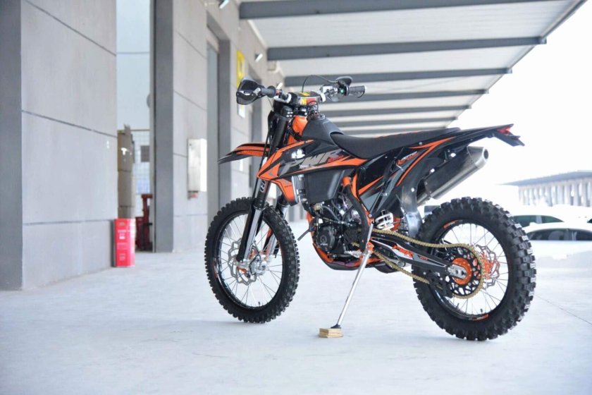 Мотоцикл PWR 300