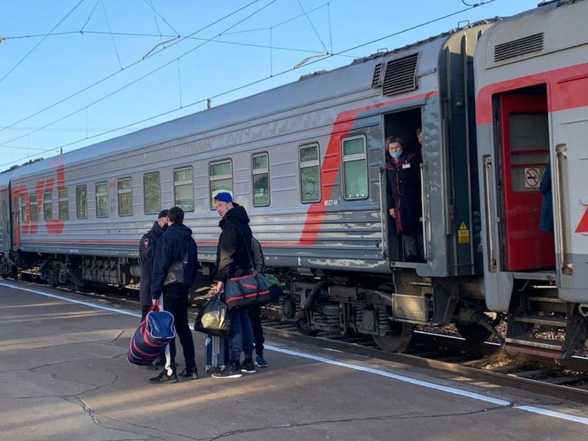 Омск вокзал перрон