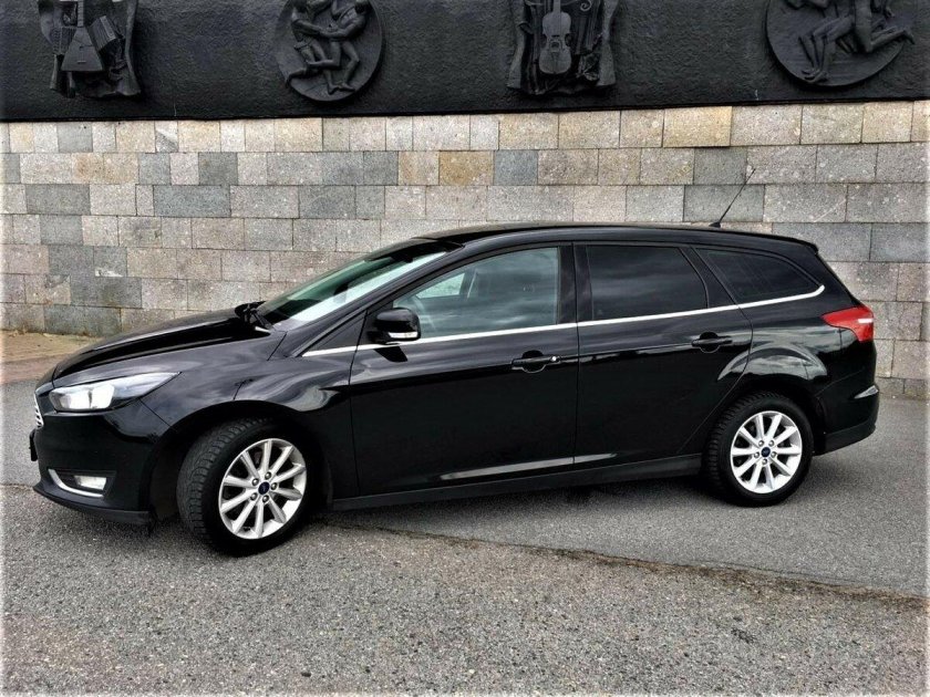 Ford Focus 3 универсал черный
