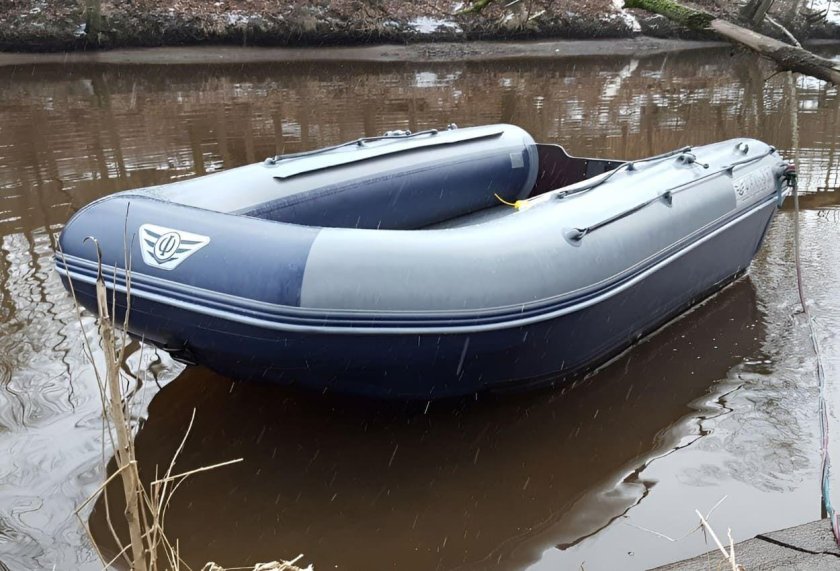 Лодка "флагман-dk380"