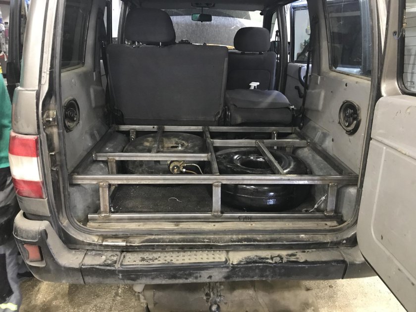 Фальшпол в УАЗ Патриот