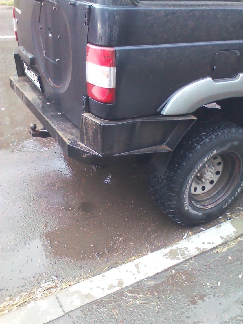 Задний силовой бампер на УАЗ Патриот