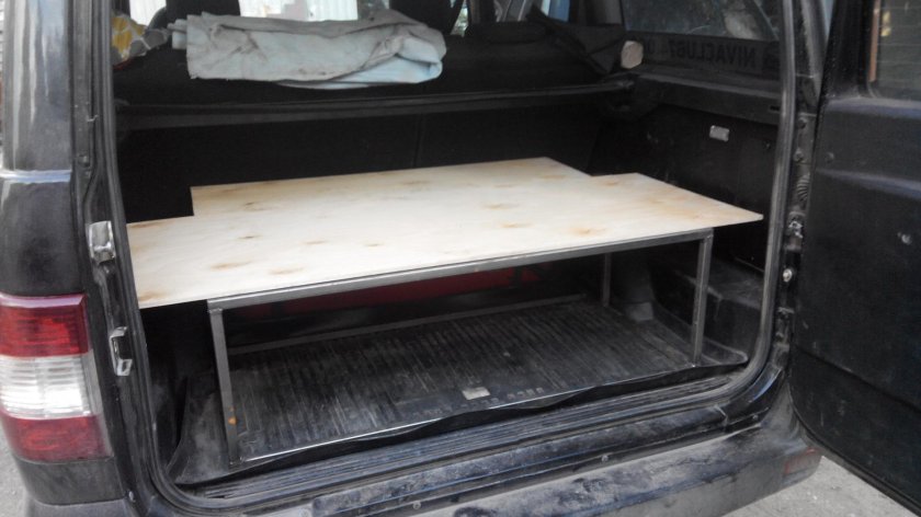 Полка в багажник УАЗ Патриот