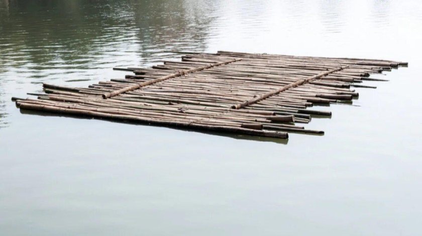 Плот из дерева