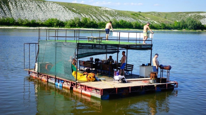 Плот на Дону сплав