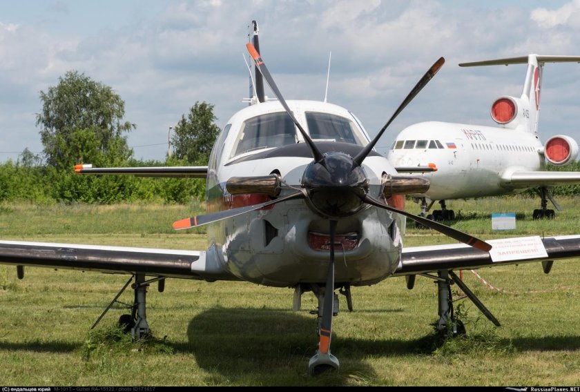М-101т пассажирский самолёт