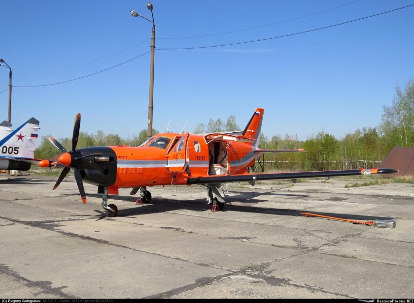 Мясищев м-101т Гжель / Сокол