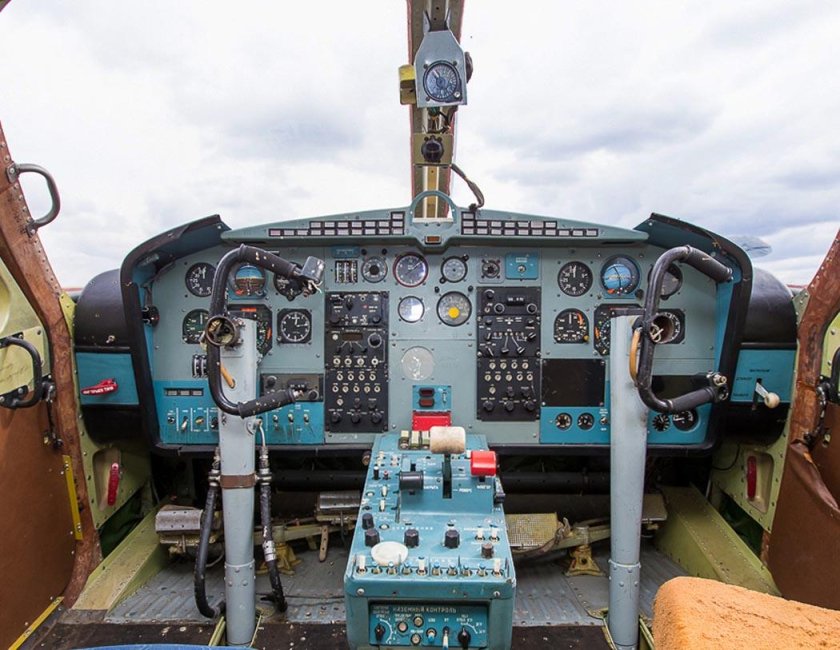 Т-101 Грач кабина