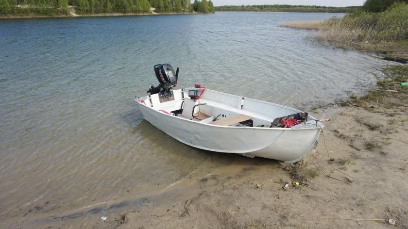 Лодка язь 320