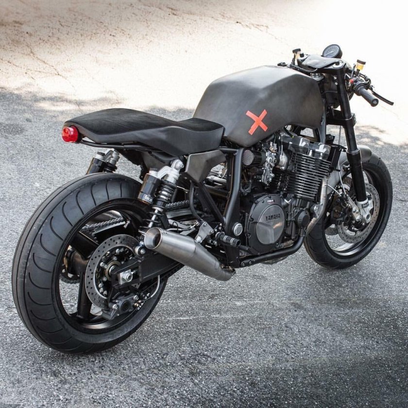 Yamaha XJR 1300 Scrambler