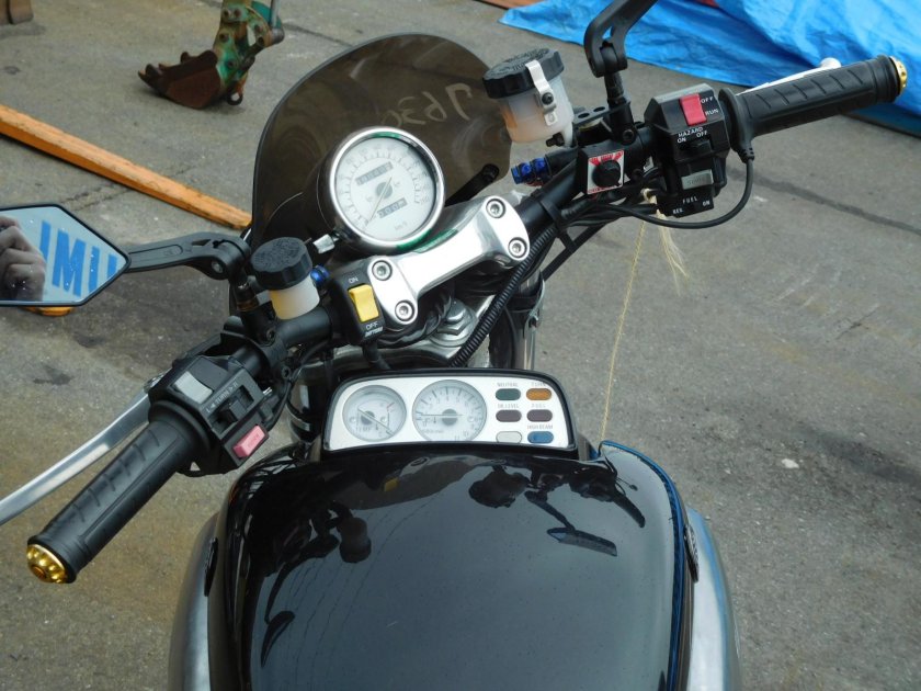 Клипоны на Ямаха v Max 1200