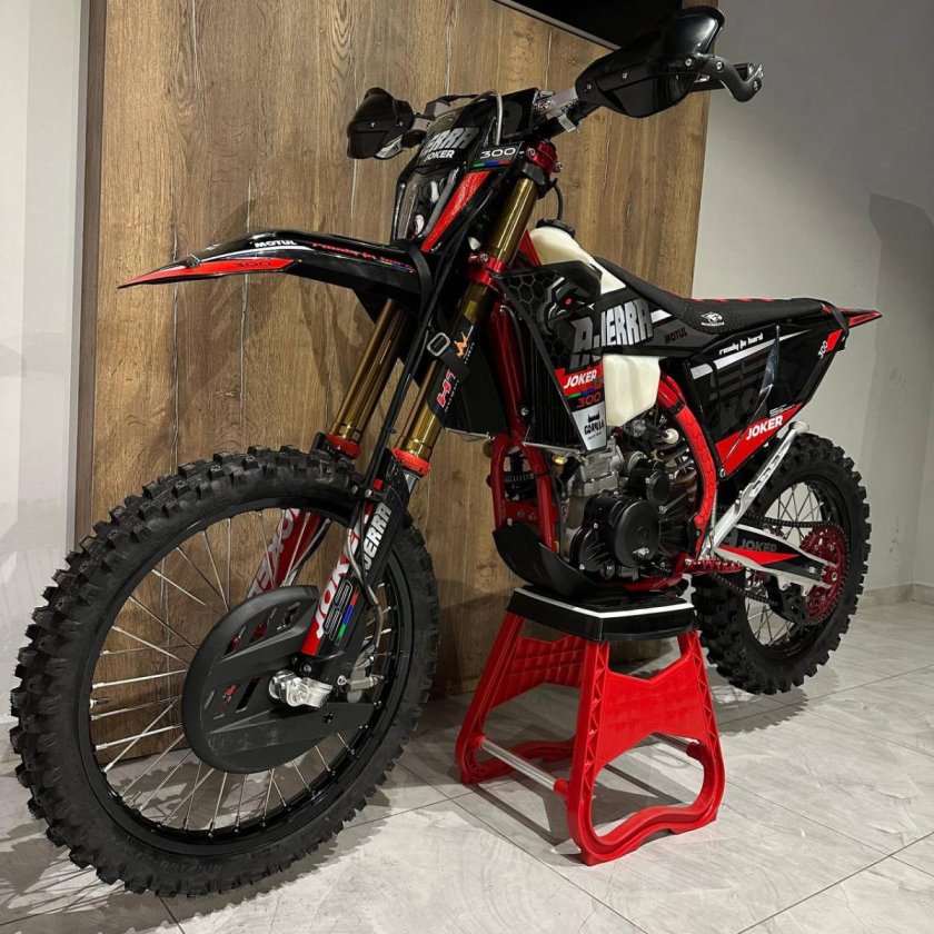 Ajjera Joker SS nb300