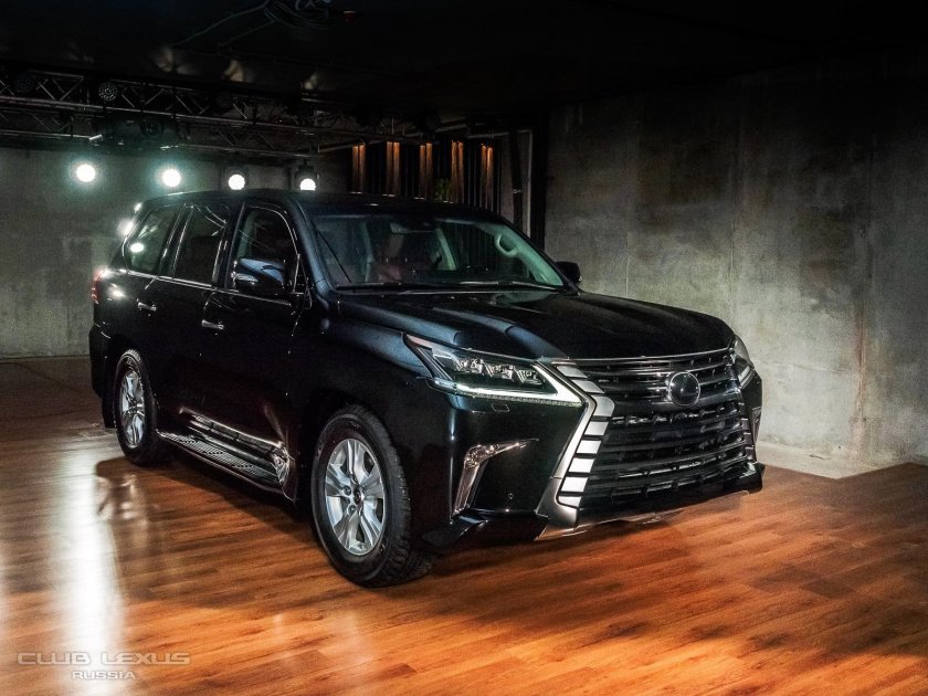 Лексус LX 600