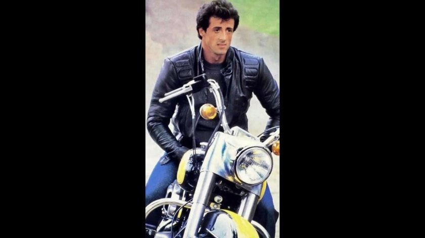 Сильвестр Сталлоне на мотоцикле