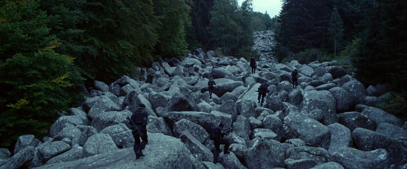 Каменная река Неудержимые 3