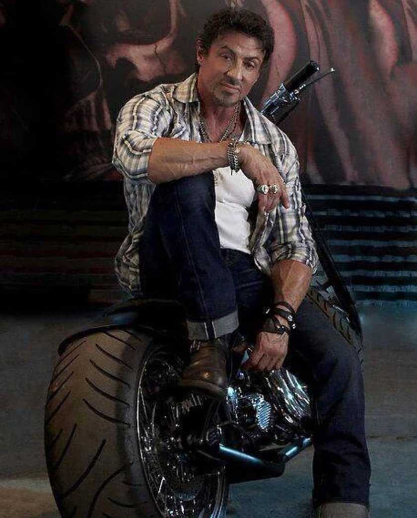 Сильвестр Сталлоне на мотоцикле