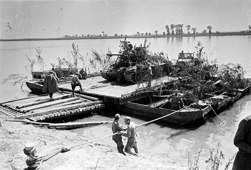 Форсирование Западной Двины 1944