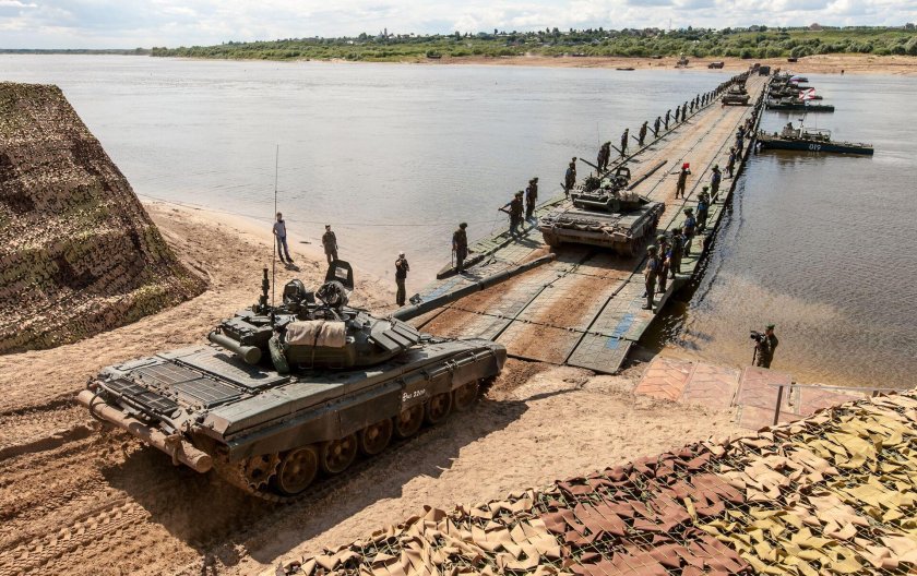 Понтонно мостовой мост