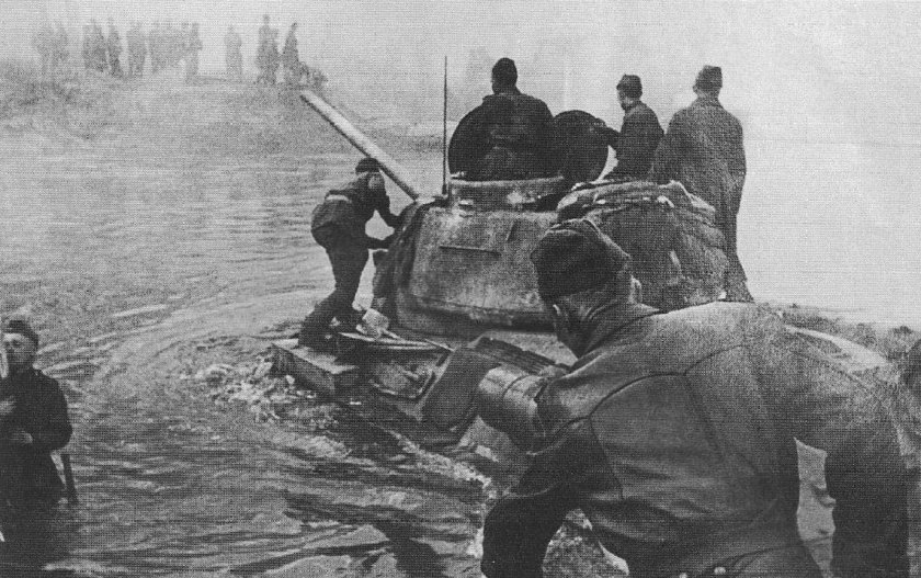 Форсирование реки Шпрее в 1945 году
