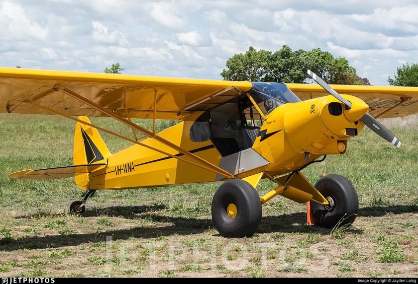 Super Cub plane