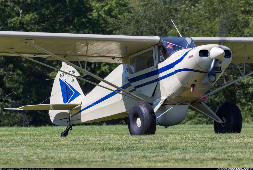 Piper pa-12 super Cruiser