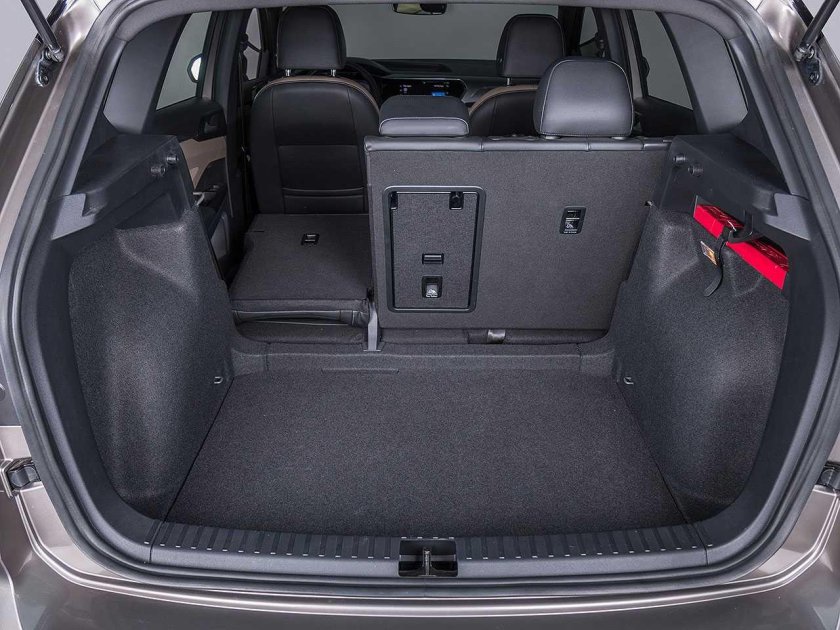 Volkswagen Taos багажник