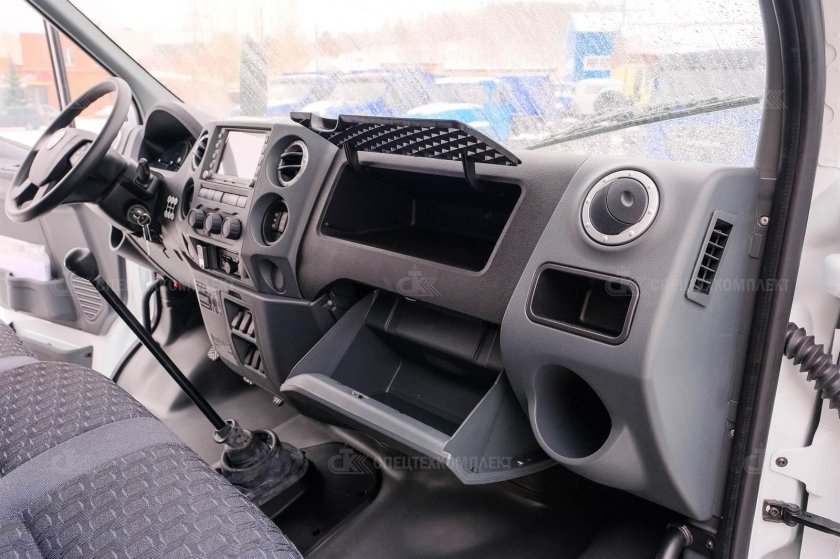 Урал Некст 6х6 кабина