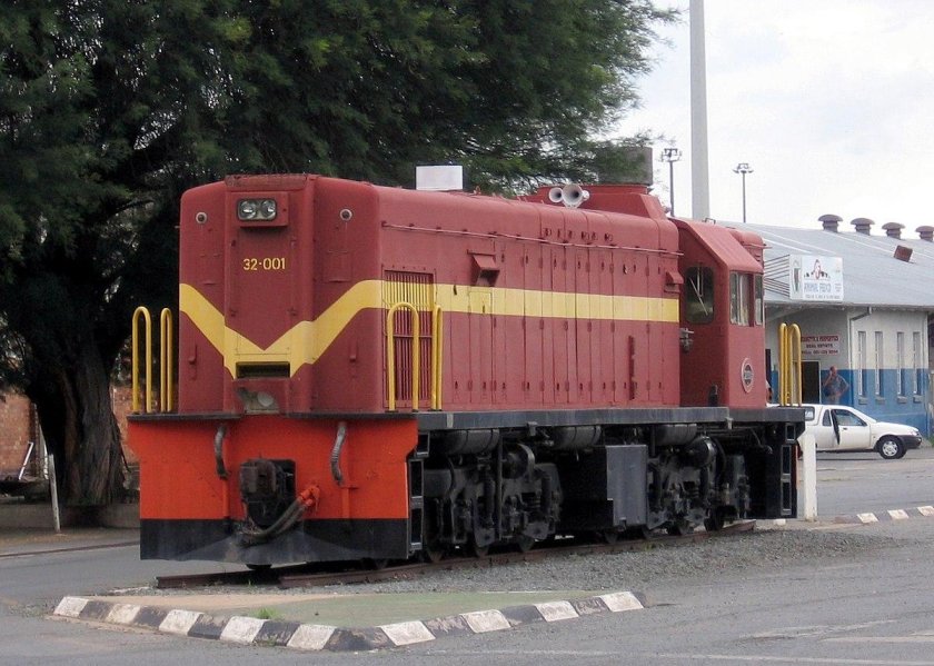 Diesel locomotive rf615e