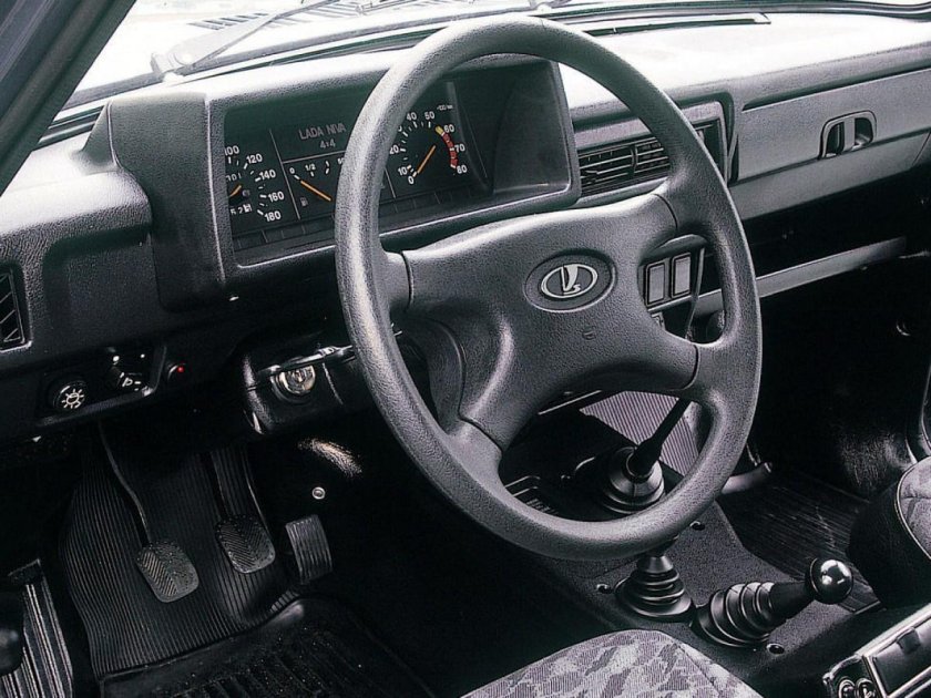 ВАЗ-21213 Нива салон