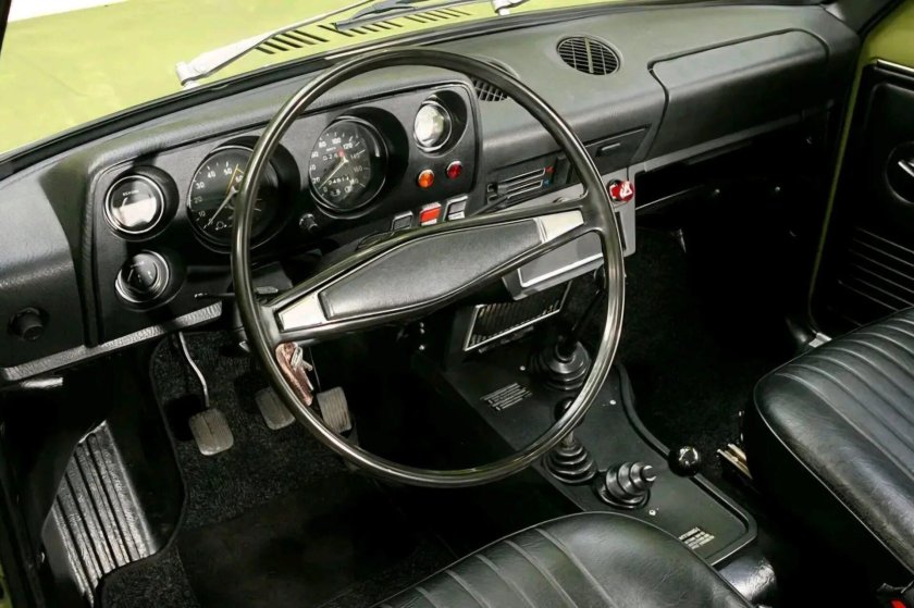 Экспортная Нива 2121 салон