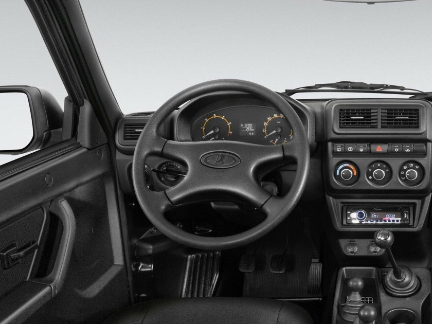 Лада Нива 2121 4х4 салон