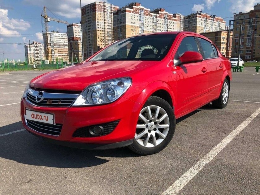 Королла 150 красная