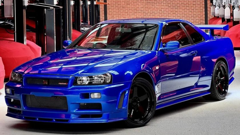 Nissan Skyline 1999