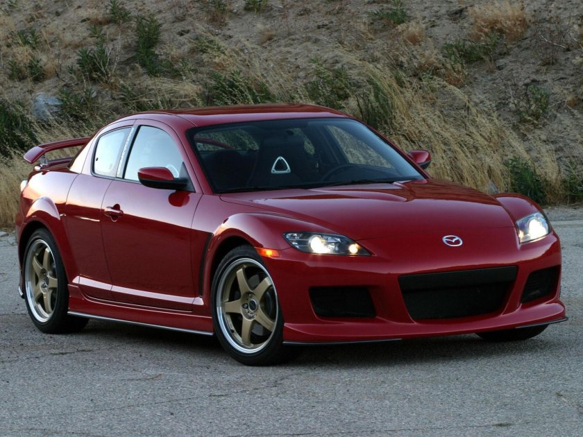 Машина Mazda RX-8