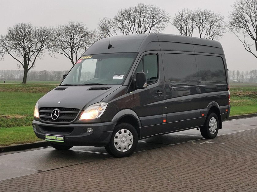 Mercedes-Benz Sprinter 319 CDI