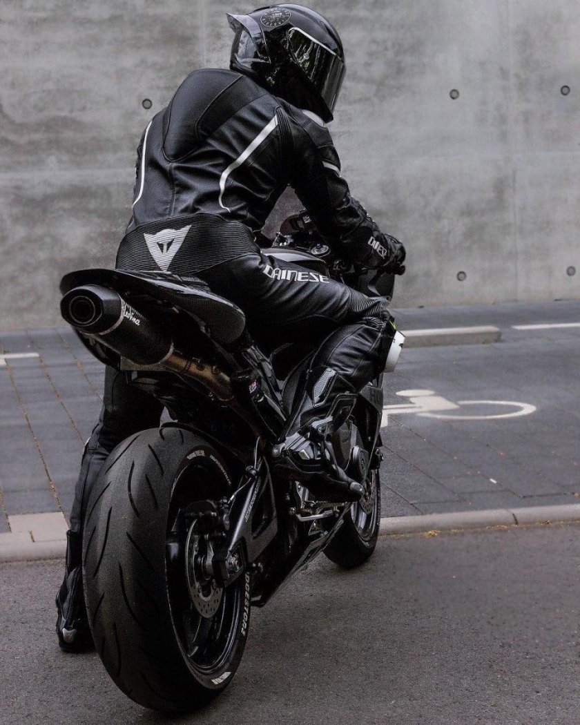 Мотоэкипировка для Ямаха r1