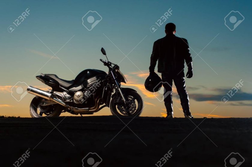 Мотоцикл сзади