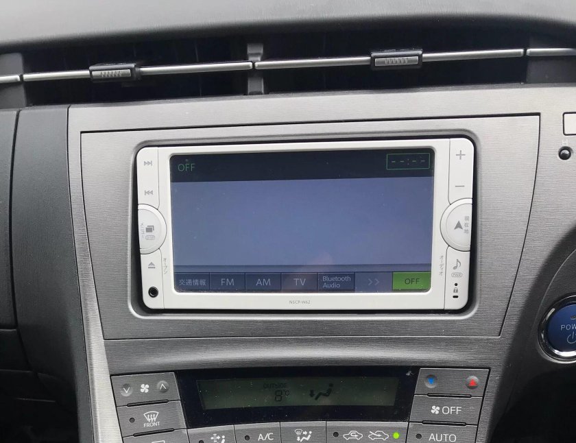 Автомагнитола на Приус 30
