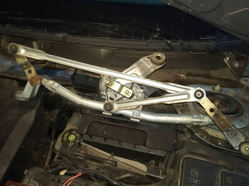 Трапеция дворников Рено Меган 2