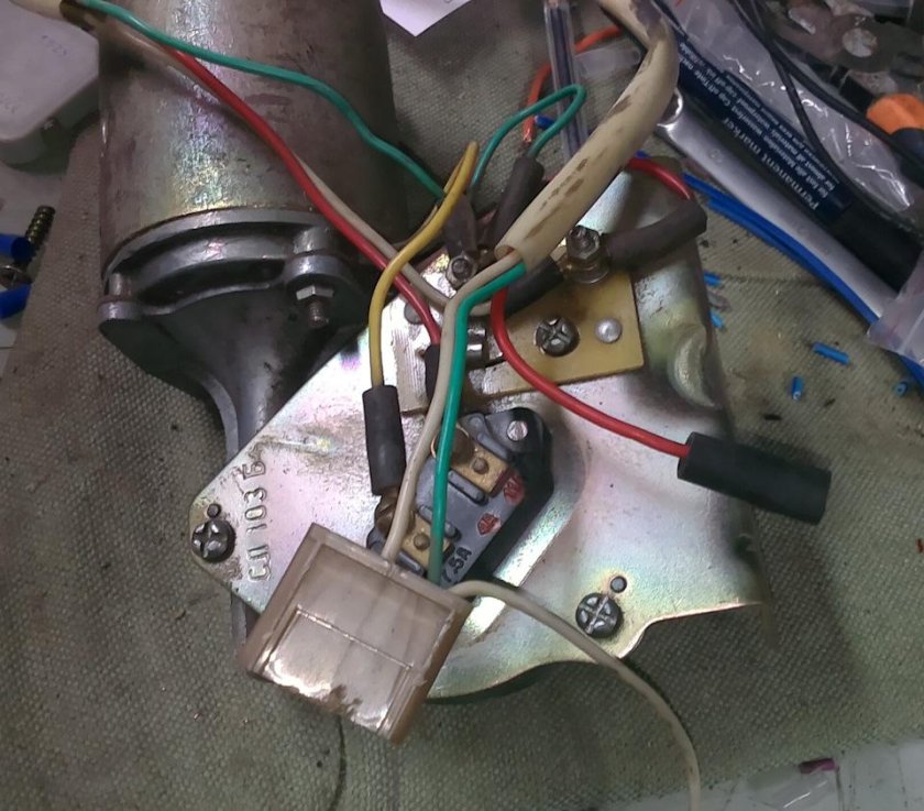 Реле стеклоочистителя УАЗ 452