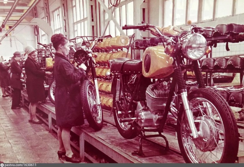 ПМЗ-А-750 мотоцикл