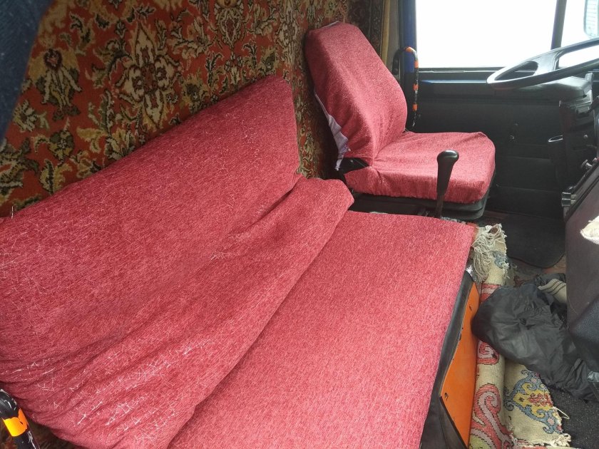 МАЗ 4371 со спальником