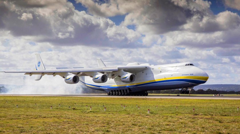 Самолёт Антонов 225 Мрия