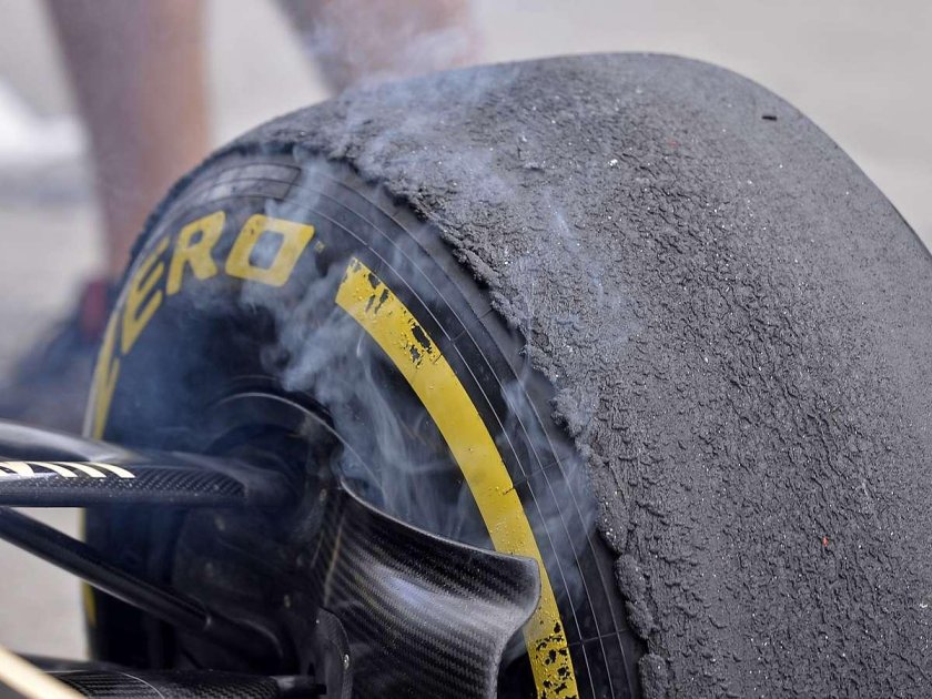 F1 изношенная резина