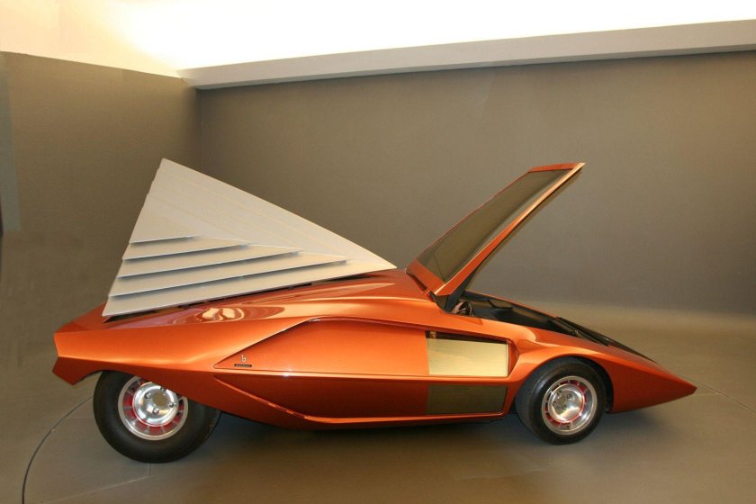 Bertone Lancia Stratos Zero Concept