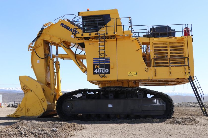 Komatsu 4000
