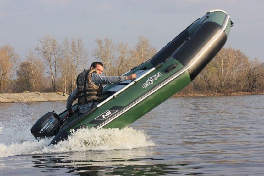 Лодка ПВХ на глиссере